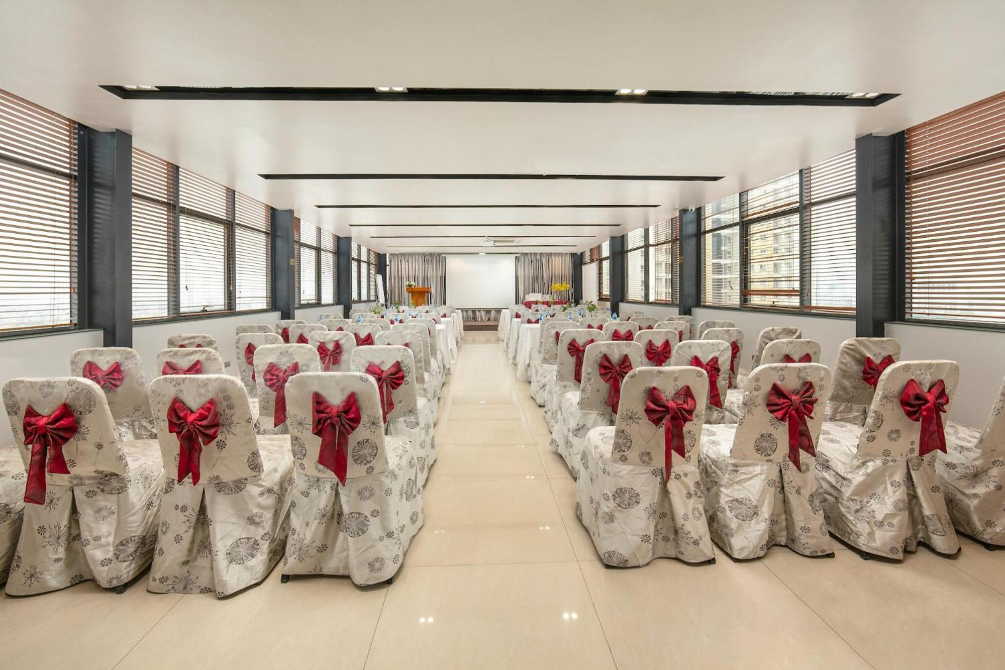 Parkside Sunline Hotel Ханой Экстерьер фото