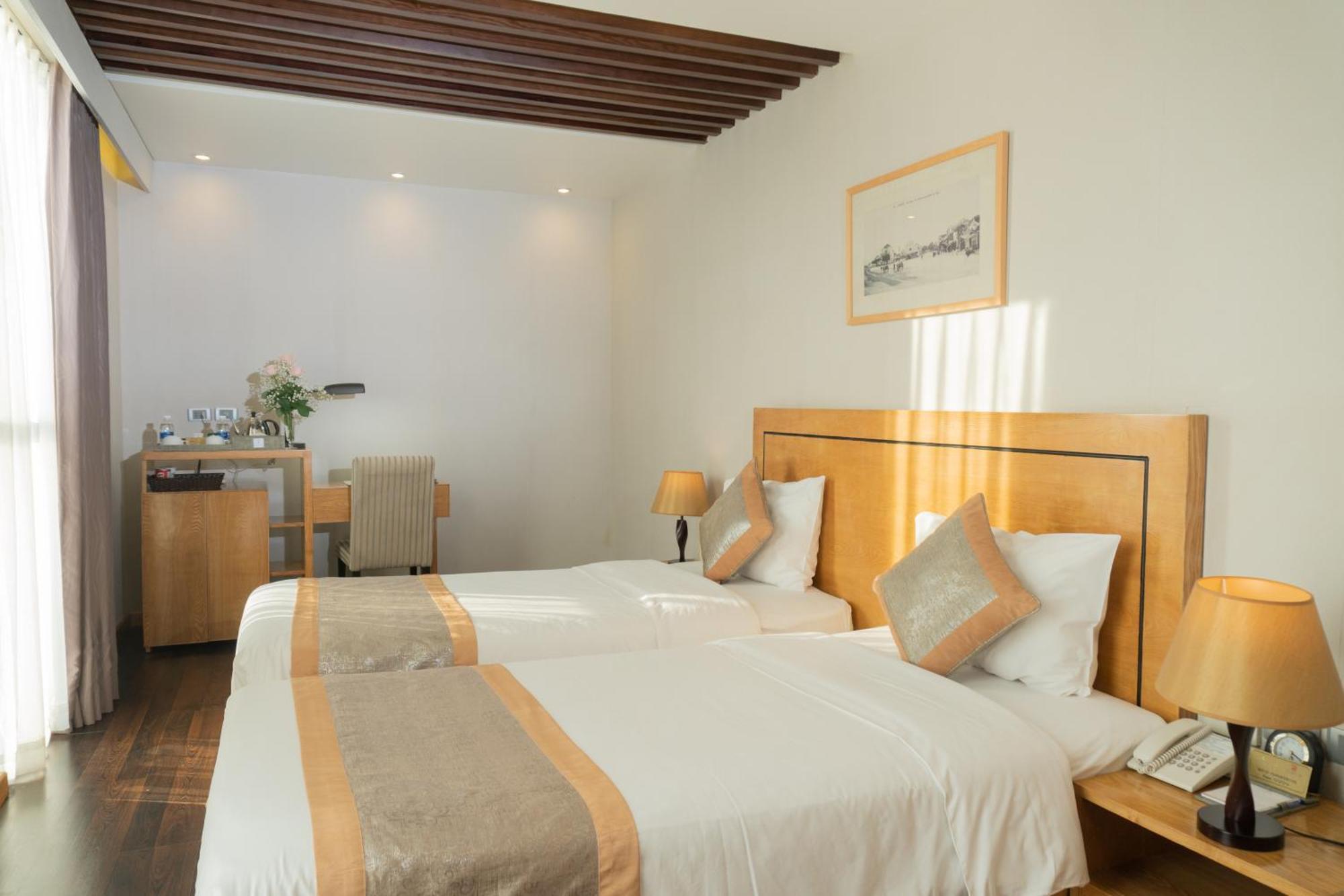 Parkside Sunline Hotel Ханой Экстерьер фото
